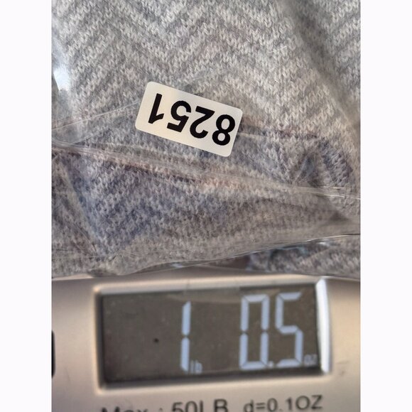 Williams & Kent Mens Sweater Size XXL Gray Merino Wool V-Neck Urban Minimalist - Picture 10 of 10